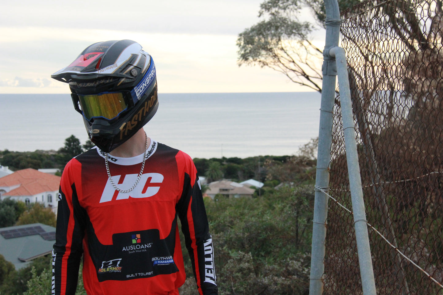 Youth HC - Apex Gear Set (Red)