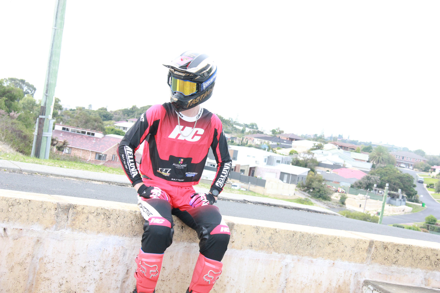 Adult HC - Apex Gear Set (Red)