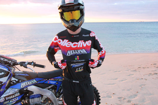 HC - LE Crimson Surge Gear Set