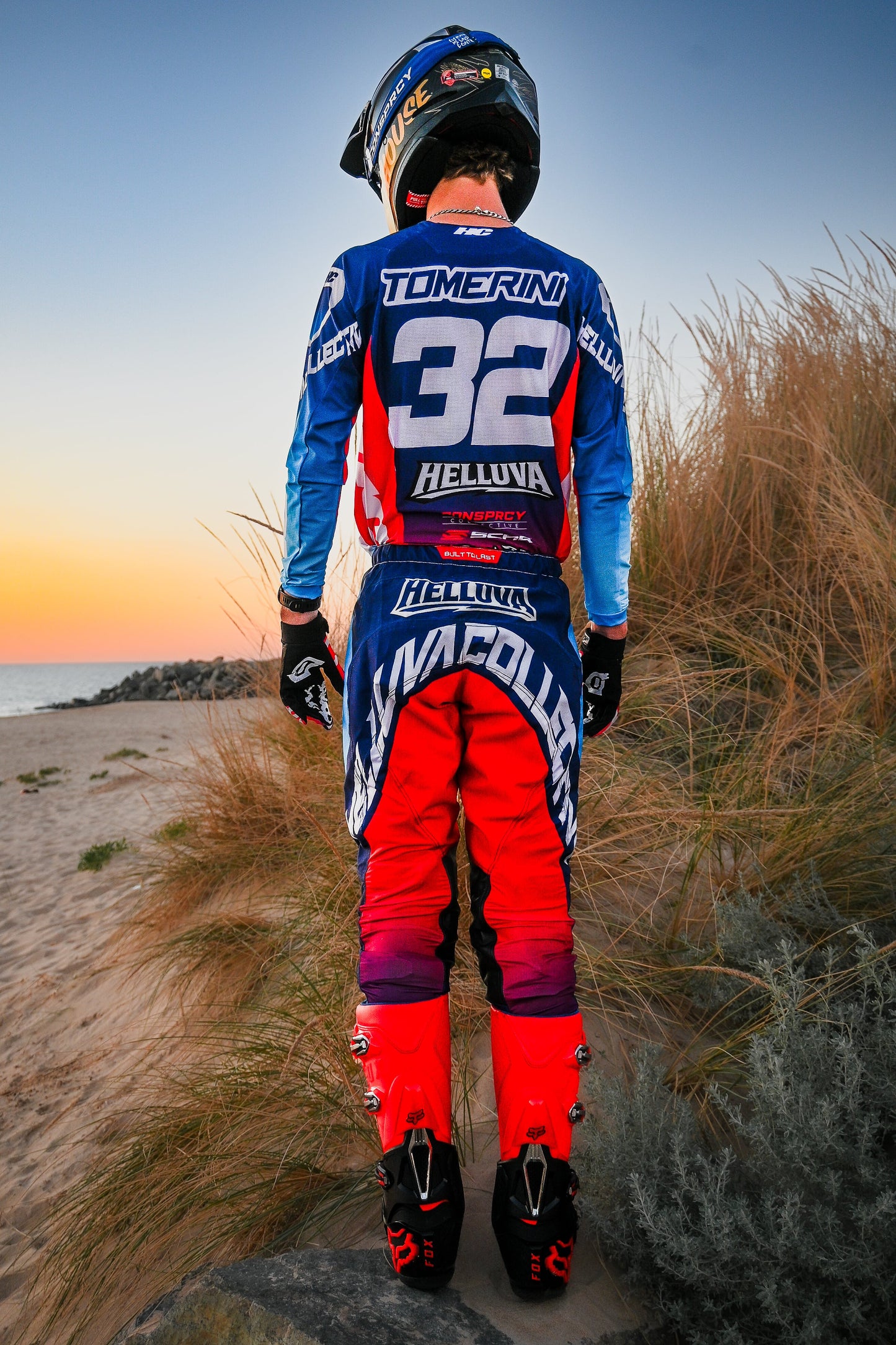 Youth HC - Fusion Gear Set (Blue,Red)